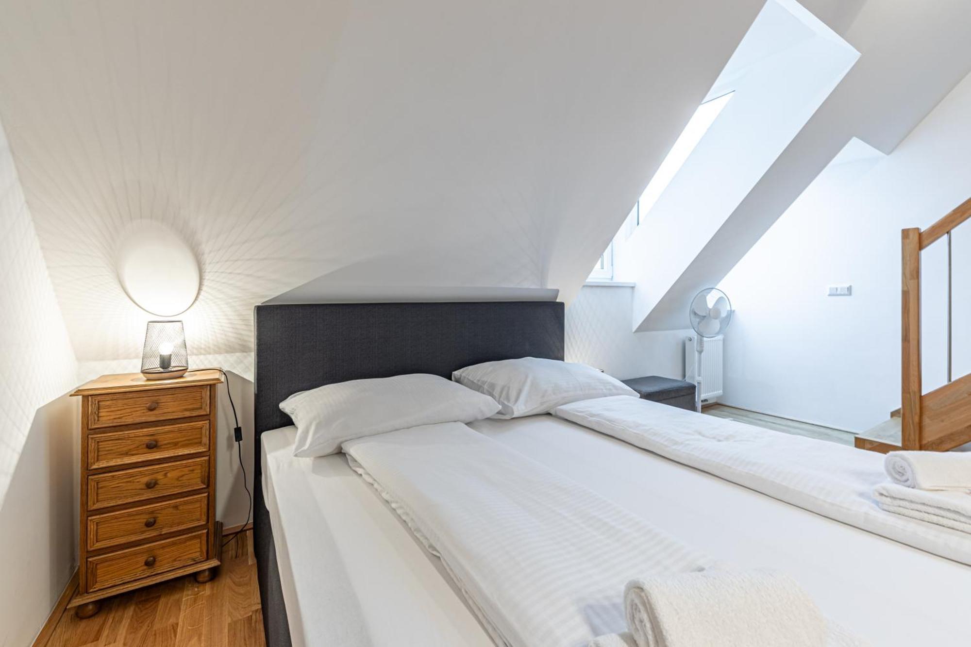Penthouse Suites By Jr City Apartments ウィーン エクステリア 写真